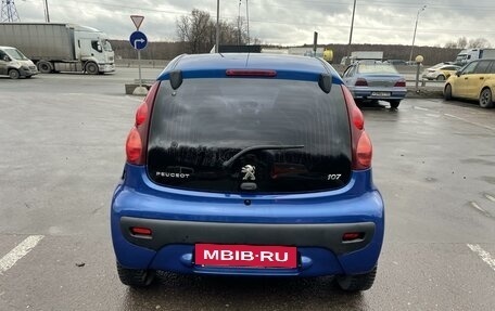 Peugeot 107 I рестайлинг, 2013 год, 499 900 рублей, 4 фотография