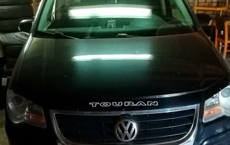 Volkswagen Touran III, 2008 год, 900 000 рублей, 7 фотография