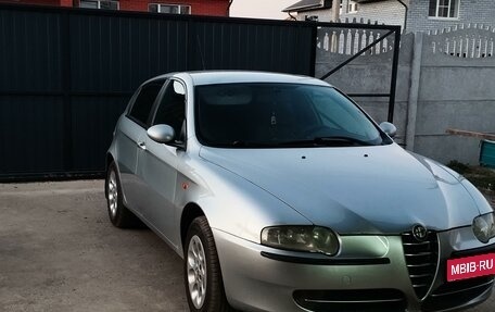 Alfa Romeo 147 I рестайлинг, 2003 год, 520 000 рублей, 1 фотография