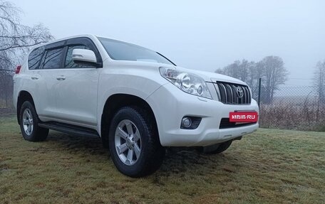 Toyota Land Cruiser Prado 150 рестайлинг 2, 2013 год, 3 150 000 рублей, 2 фотография