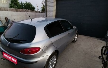 Alfa Romeo 147 I рестайлинг, 2003 год, 520 000 рублей, 5 фотография