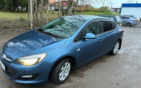 Opel Astra J, 2014 год, 940 000 рублей, 7 фотография