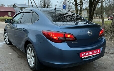 Opel Astra J, 2014 год, 940 000 рублей, 11 фотография