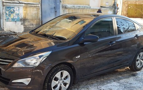 Hyundai Solaris II рестайлинг, 2014 год, 850 000 рублей, 2 фотография