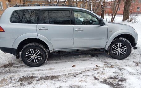 Mitsubishi Pajero Sport II рестайлинг, 2011 год, 1 590 000 рублей, 15 фотография