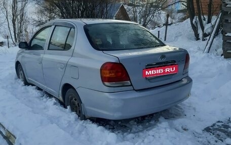 Toyota Platz, 2004 год, 350 000 рублей, 2 фотография