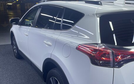 Toyota RAV4, 2017 год, 2 350 000 рублей, 6 фотография