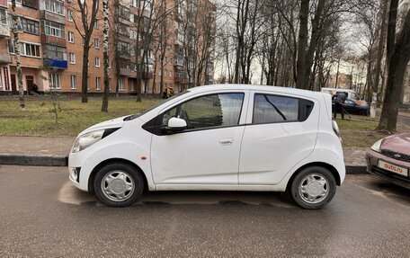 Chevrolet Spark III, 2012 год, 555 000 рублей, 2 фотография