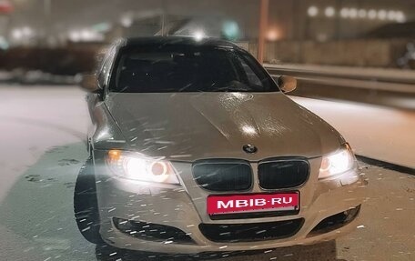 BMW 3 серия, 2011 год, 1 200 000 рублей, 4 фотография