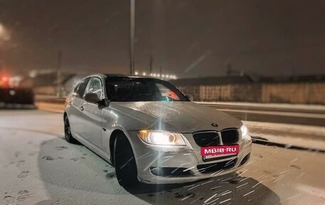 BMW 3 серия, 2011 год, 1 200 000 рублей, 3 фотография