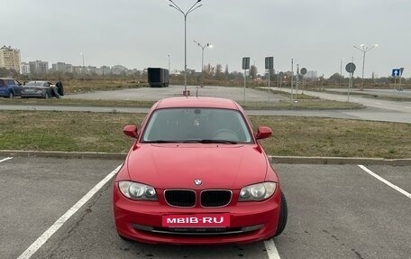 BMW 1 серия, 2011 год, 1 270 000 рублей, 3 фотография