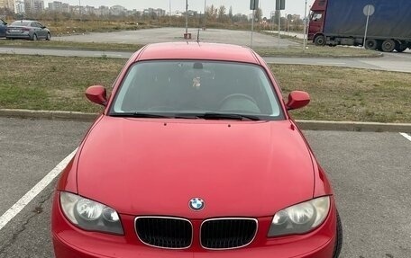 BMW 1 серия, 2011 год, 1 270 000 рублей, 12 фотография