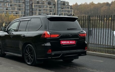 Lexus LX III, 2017 год, 11 550 000 рублей, 5 фотография