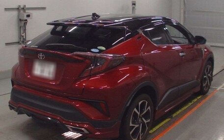 Toyota C-HR I рестайлинг, 2018 год, 1 700 000 рублей, 2 фотография