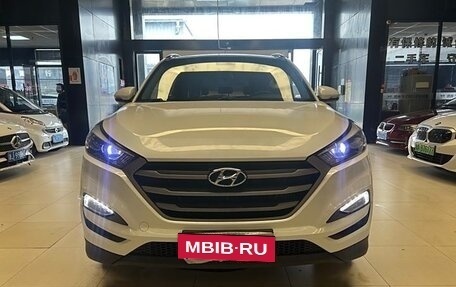 Hyundai Tucson III, 2018 год, 1 950 222 рублей, 2 фотография