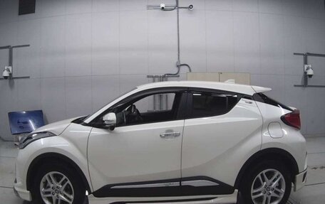 Toyota C-HR I рестайлинг, 2018 год, 1 640 000 рублей, 3 фотография