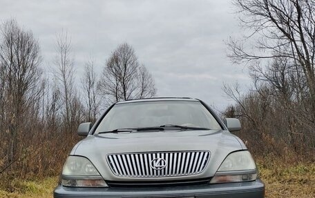 Lexus RX IV рестайлинг, 2000 год, 780 000 рублей, 2 фотография