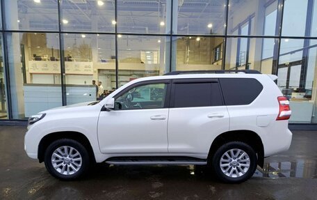 Toyota Land Cruiser Prado 150 рестайлинг 2, 2017 год, 4 616 000 рублей, 10 фотография