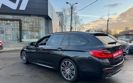 BMW 5 серия, 2018 год, 3 300 000 рублей, 6 фотография