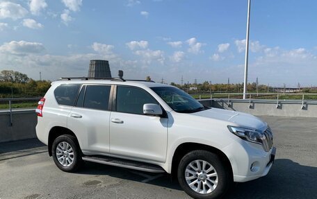 Toyota Land Cruiser Prado 150 рестайлинг 2, 2014 год, 3 223 000 рублей, 10 фотография