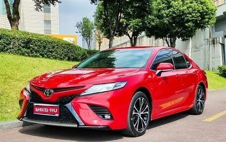 Toyota Camry, 2021 год, 2 400 000 рублей, 1 фотография