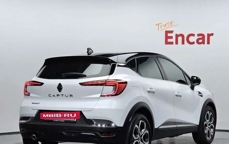 Renault Captur II, 2020 год, 1 600 000 рублей, 3 фотография