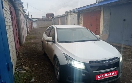 Chevrolet Cruze II, 2012 год, 575 000 рублей, 3 фотография