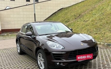 Porsche Macan I рестайлинг, 2015 год, 3 450 000 рублей, 2 фотография