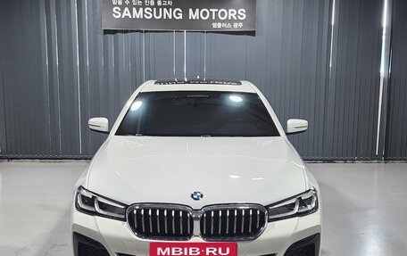 BMW 5 серия, 2021 год, 3 880 700 рублей, 2 фотография