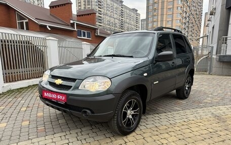 Chevrolet Niva I рестайлинг, 2014 год, 785 000 рублей, 4 фотография