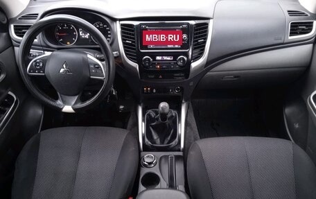 Mitsubishi L200 IV рестайлинг, 2015 год, 1 220 000 рублей, 12 фотография