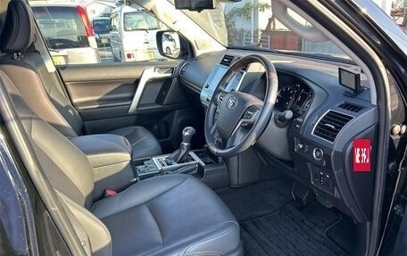 Toyota Land Cruiser Prado 150 рестайлинг 2, 2021 год, 3 986 000 рублей, 9 фотография