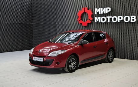 Renault Megane III, 2011 год, 840 000 рублей, 2 фотография