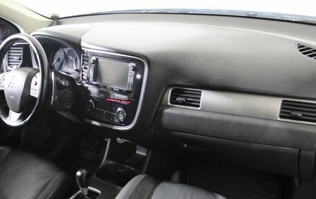 Mitsubishi Outlander III рестайлинг 3, 2012 год, 1 580 000 рублей, 14 фотография