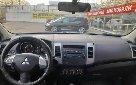 Mitsubishi Outlander III рестайлинг 3, 2011 год, 1 299 000 рублей, 14 фотография