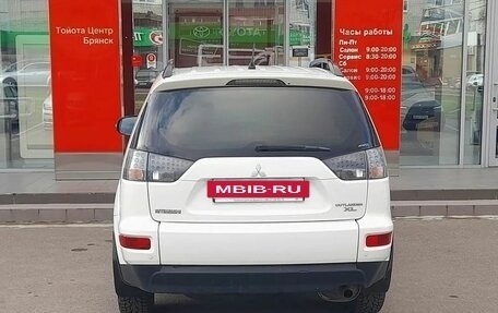 Mitsubishi Outlander III рестайлинг 3, 2011 год, 1 299 000 рублей, 6 фотография