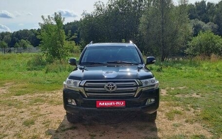 Toyota Land Cruiser 200, 2018 год, 5 850 000 рублей, 11 фотография