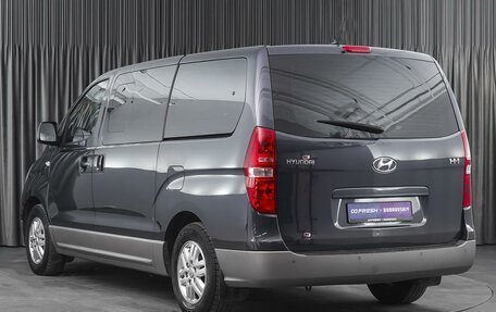 Hyundai H-1 II рестайлинг, 2017 год, 3 099 000 рублей, 2 фотография