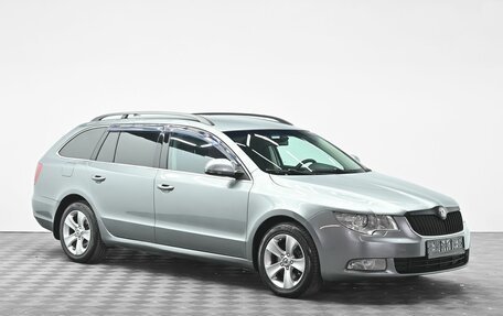 Skoda Superb III рестайлинг, 2011 год, 1 055 000 рублей, 2 фотография