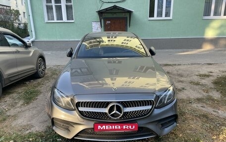 Mercedes-Benz E-Класс, 2019 год, 3 490 000 рублей, 1 фотография