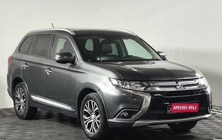 Mitsubishi Outlander III рестайлинг 3, 2015 год, 1 975 000 рублей, 3 фотография