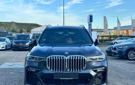 BMW X7, 2022 год, 8 850 000 рублей, 3 фотография