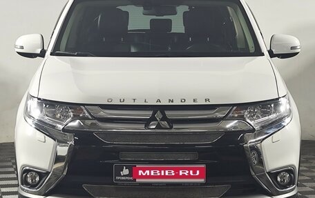 Mitsubishi Outlander III рестайлинг 3, 2015 год, 2 529 000 рублей, 2 фотография