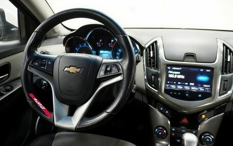 Chevrolet Cruze II, 2013 год, 935 000 рублей, 13 фотография