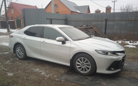 Toyota Camry, 2021 год, 3 850 000 рублей, 2 фотография