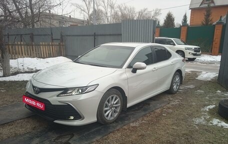 Toyota Camry, 2021 год, 3 850 000 рублей, 3 фотография