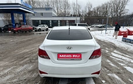 Hyundai Solaris II рестайлинг, 2015 год, 900 000 рублей, 7 фотография