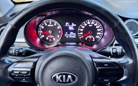 KIA Rio IV, 2018 год, 1 290 000 рублей, 10 фотография