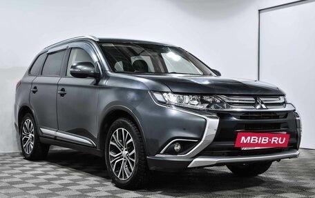 Mitsubishi Outlander III рестайлинг 3, 2017 год, 2 000 000 рублей, 3 фотография