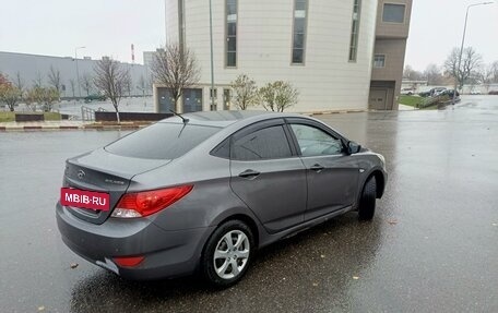 Hyundai Solaris II рестайлинг, 2011 год, 870 000 рублей, 6 фотография